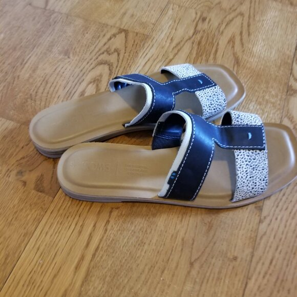Toms flat slip on sandals - Picture 4 of 8